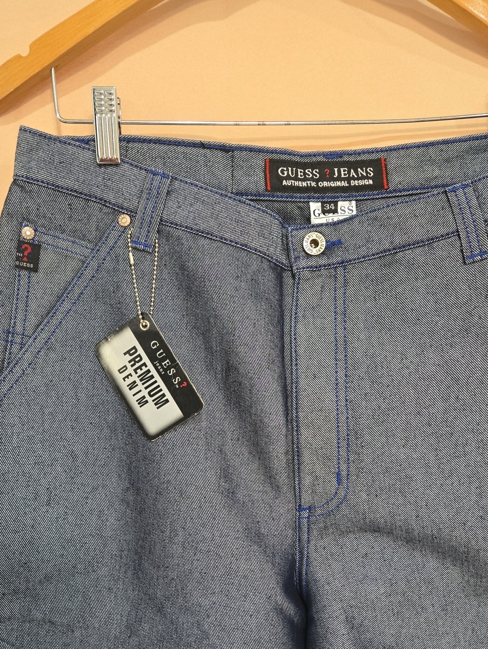 GUESS Relaxed Men's Blue Denim Jeans with Contrast Stitching